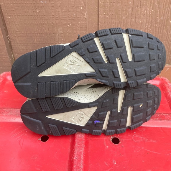 Air Huarache Premium Desert Moss - Picture 6 of 6